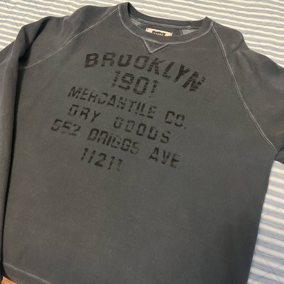 Hanes Crewneck - Picture 2 of 5